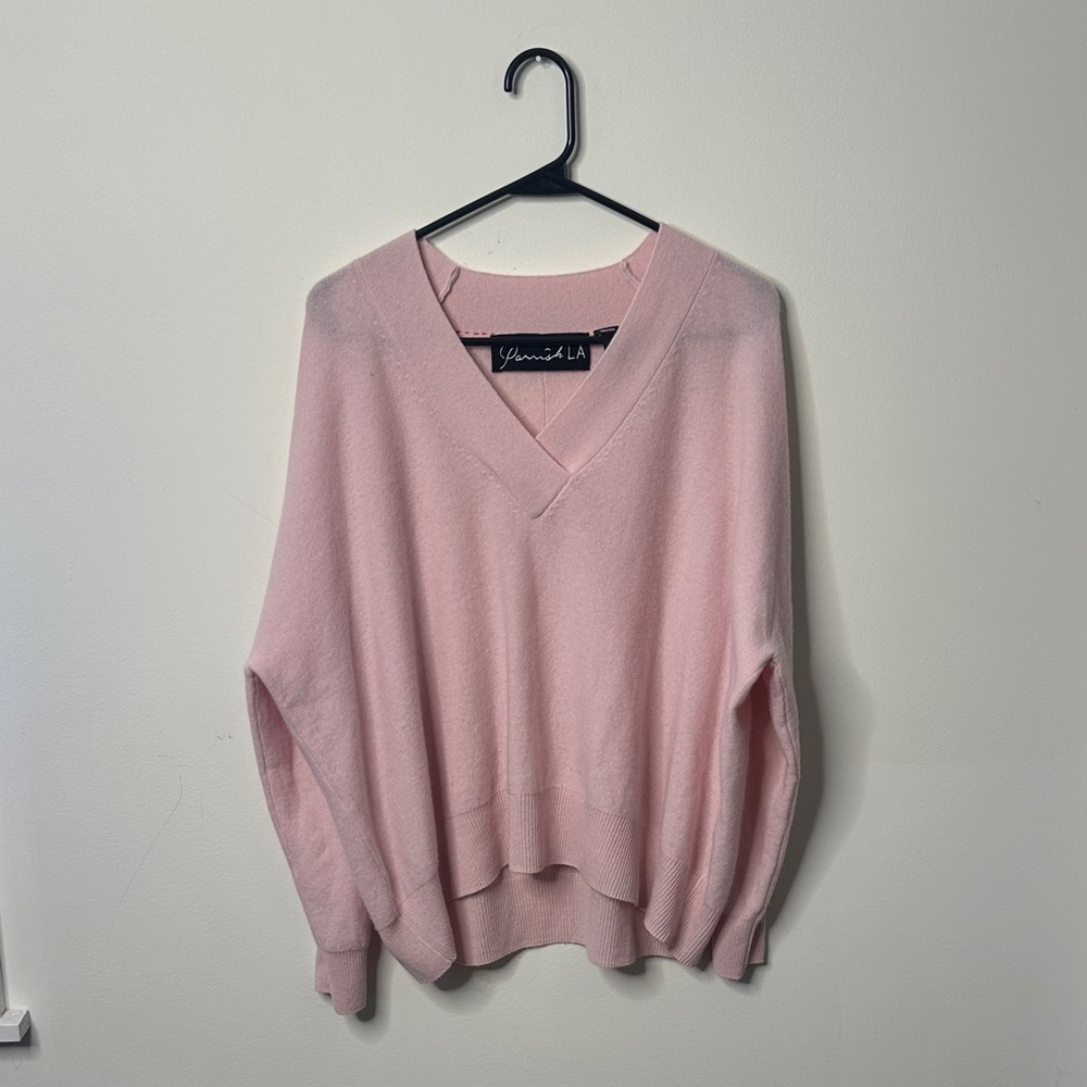 Parrish La Cashmere Pink V-Neck Sweater